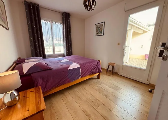 Casa de hóspedes D'hôtes Au Calme Avec Piscine