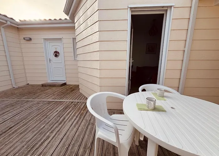 Casa de hóspedes D'hôtes Au Calme Avec Piscine 3*