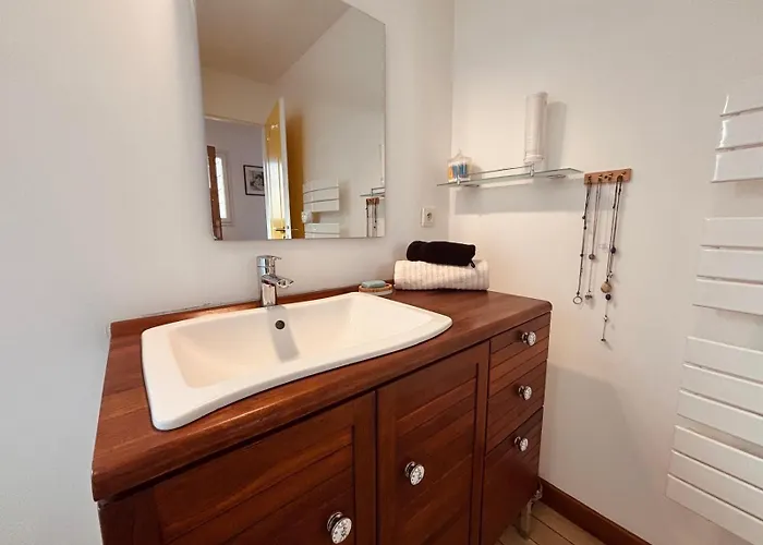 D'hotes Au Calme Avec Piscine 3*